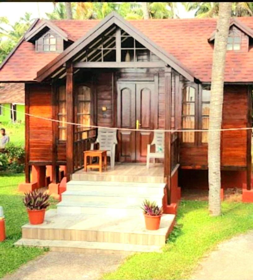 Blue Water Beach Resort Varkala Exterior foto