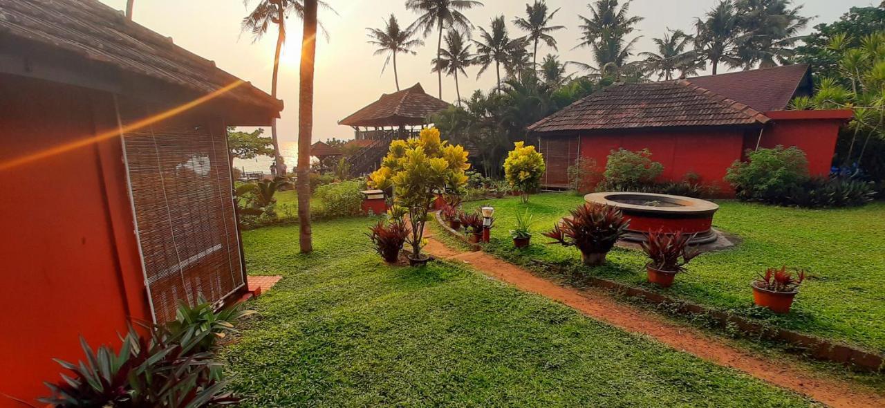 Blue Water Beach Resort Varkala Cameră foto