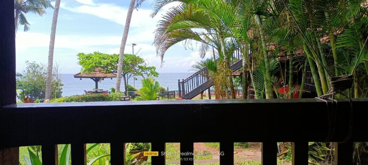 Blue Water Beach Resort Varkala Cameră foto
