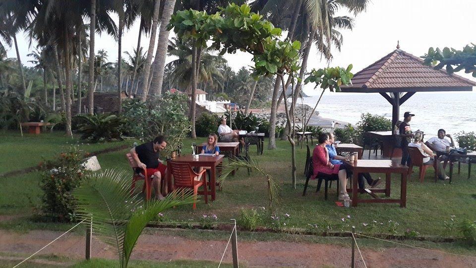 Blue Water Beach Resort Varkala Exterior foto