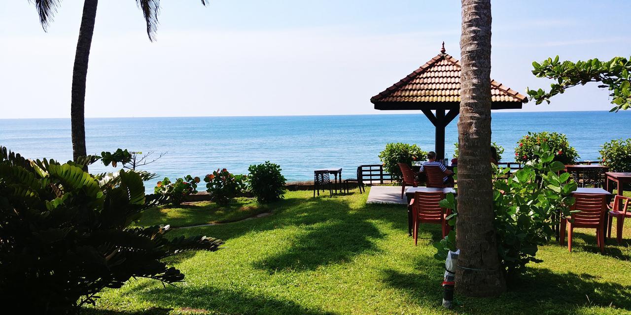 Blue Water Beach Resort Varkala Exterior foto
