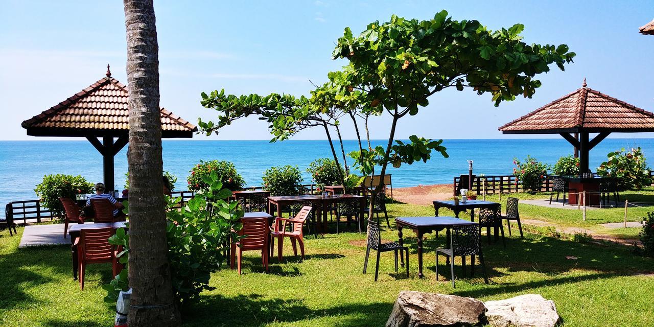 Blue Water Beach Resort Varkala Exterior foto